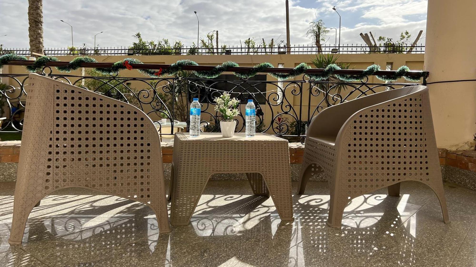 Turquoise Pyramids Palace 4* Giza