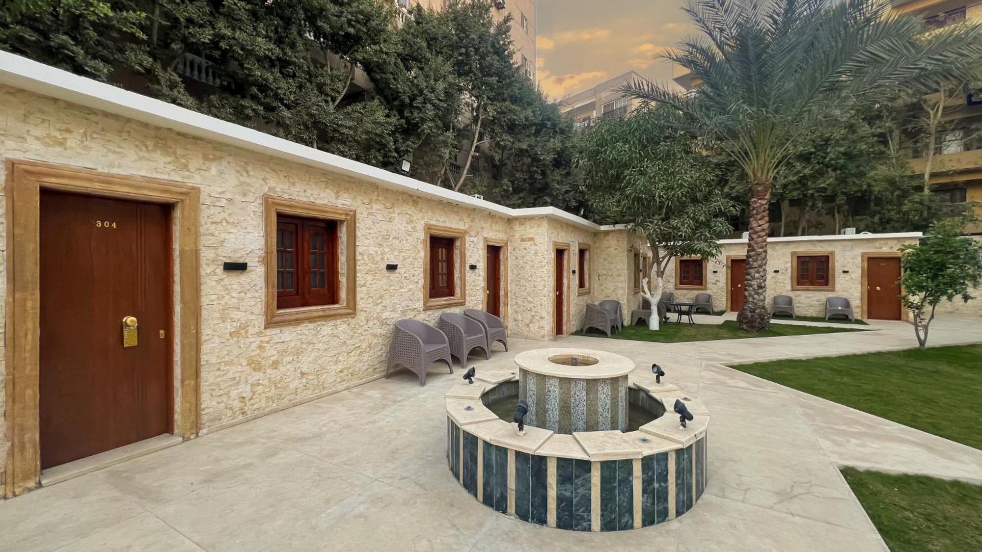 Turquoise Pyramids Palace 4* Giza